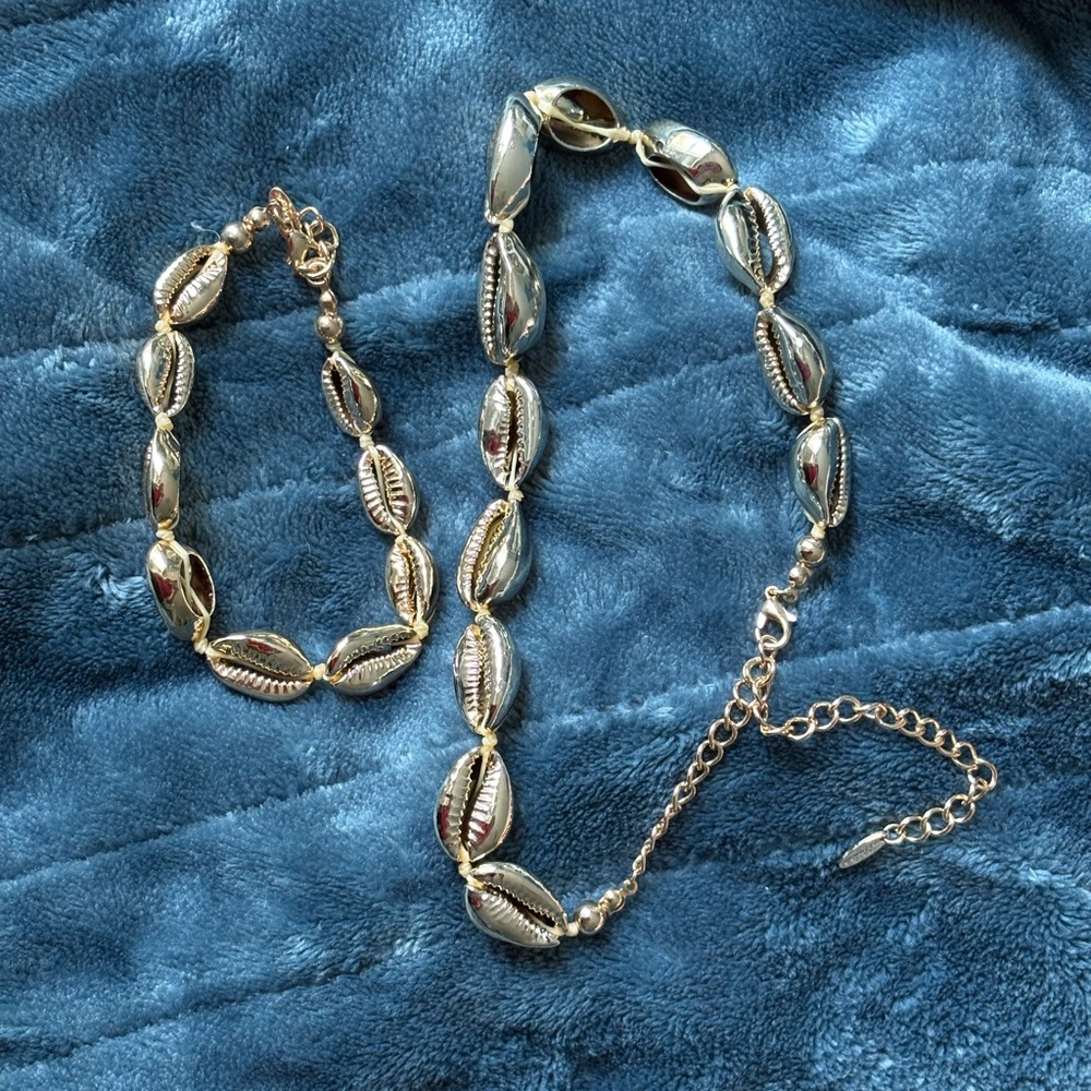 Ettika Gold Shell Cowrie Jewelry Set